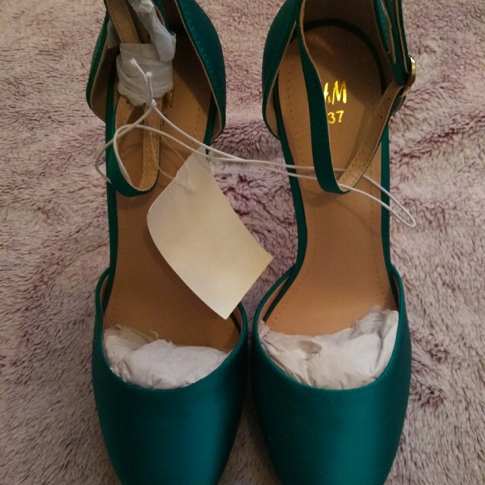 H/M teal heels